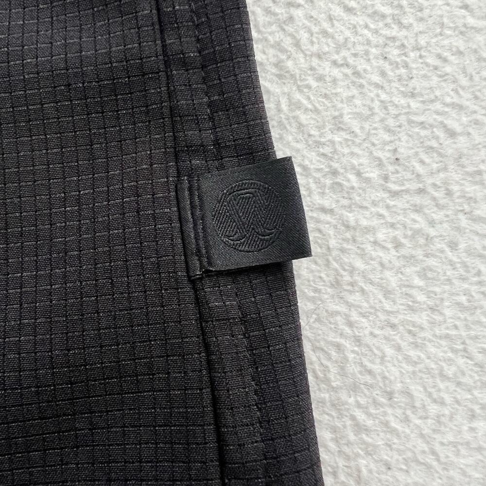 Lululemon Men Solid Black Button Front Collar Air… - image 3
